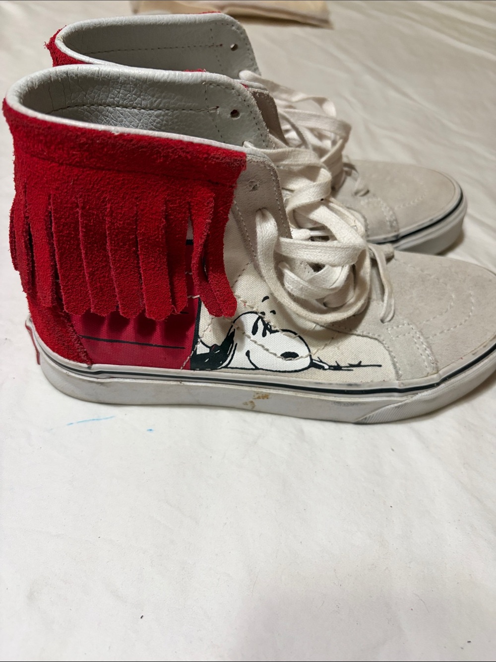 Vans Kids High-Top Sneakers in White with Red Fringe and Snoopy Graphic